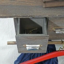 Garderobe HWC-C49, Wandgarderobe Wandregal, Vintage Mit 5 Schubladen 32x65x13cm ~ Braun -Wohnmöbel 1944c367 6093 46fc 9817 a1206b5b6627